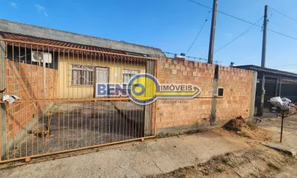 Casa à venda na rua cruzaltense n 40,  no bairro breno garcia em gravataí