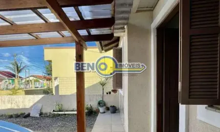 Casa com 2 Dormitórios e Amplo Pátio à Venda em Tramandaí  Litoral Gaúcho