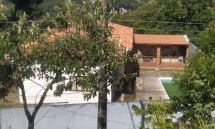 Belíssima Casa em Condomínio Fechado 3 Dormitórios!