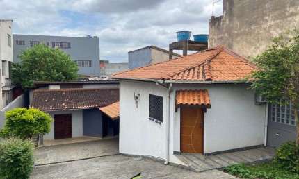 Aconchegante Casa com 1 Dorm, Salas de Jantar e Estar, Churrasq. e Suíte Externa