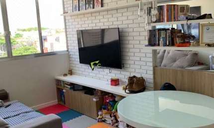 Aconchegante Apartamento com 2 Quartos e 1 Vaga em Localização Privilegiada!