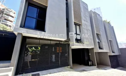 Casa no condomínio Condomínio Cuber Real Parque para venda com 2 quartos, sendo 1 suíte