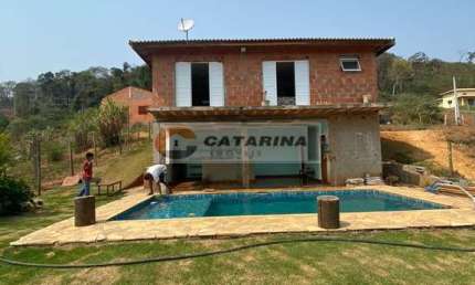 CHÁCARA EM CONSTRUÇÃO DENTRO DE RESIDENCIAL!        *Imóvel será entregue pronto!*