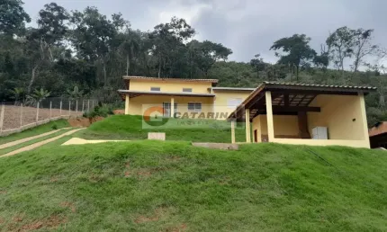 Chácara Formada com 1.000m²  Em Loteamento Fechado..