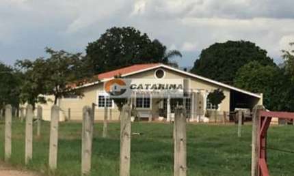 Rancho para criação de cavalos em Itu-SP 7,5 alqueires, com infraestrutura completa