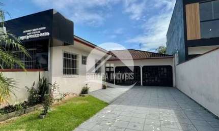 Casa com 4 quartos à venda na Rua Apucarana, Comasa, Joinville