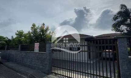 Casa com 3 quartos à venda no Espinheiros, Joinville 