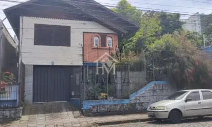 Casa 4 dormitórios à venda Petrópolis Caxias do Sul/RS
