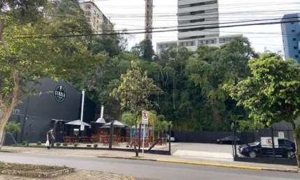 Terreno à venda na Avenida Júlio de Castilhos, 1, Nossa Senhora de Lourdes, Caxias do Sul