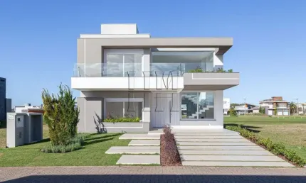 Casa 4 Quartos com 3 Suítes e 308m² - Reserva das Águas