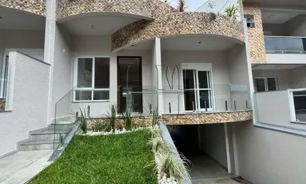 Sobrado Geminado 3 Quartos no Loteamento Vila Olímpia - São Luiz
