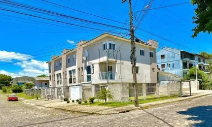 Sobrado Geminado 3 Quartos com 1 Suíte e 118m² - Desvio Rizzo