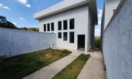 Casa com 3 quartos à venda na Pedro Henrique de Carvalho, 651, Sobradinho, Lagoa Santa por R$ 600.000