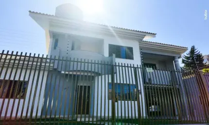 Casa com 4 quartos à venda no Country, Cascavel 