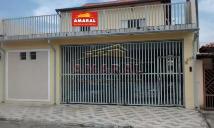 Casa com 3 quartos à venda na Rua Tomisaburo Urano, Vila Figueira, Suzano, 256 m2 por R$ 800.000