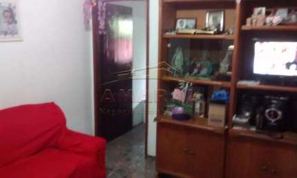 Casa com 2 quartos à venda na Rua Cássia Francisco, Jardim Santa Maria, Suzano, 140 m2 por R$ 300.000