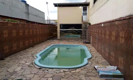 Casa com 3 quartos à venda na Rua Alma Cabocla, Vila Urupês, Suzano, 150 m2 por R$ 650.000