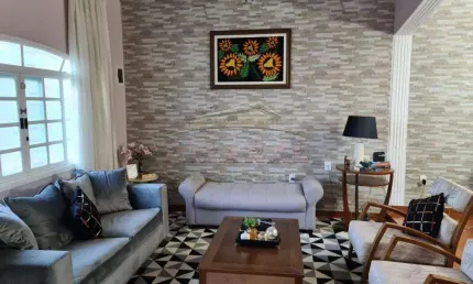 Casa com 3 quartos à venda na Rua Sílvio Cardoso, Jardim Modelo, Suzano, 258 m2 por R$ 1.060.000