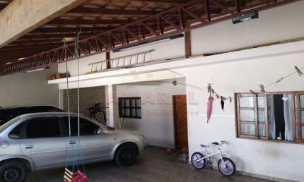 Casa com 3 quartos à venda na Rua Carlos Rissoni, Jardim São Francisco, Mogi das Cruzes, 219 m2 por R$ 500.000
