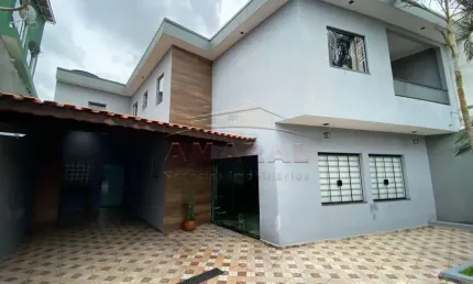 Casa com 2 quartos à venda na Avenida Katisutoshi Naito, Cidade Boa Vista, Suzano, 173 m2 por R$ 795.000
