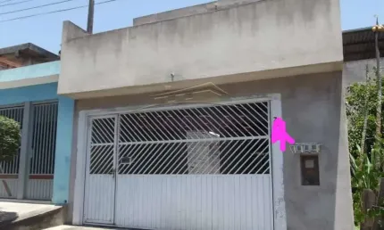 Casa com 3 quartos à venda na Avenida Presbítero Eliezer Martins Costa, Jardim Varan, Suzano, 136 m2 por R$ 300.000