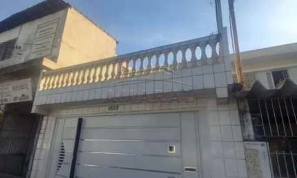 Casa com 3 quartos à venda na Avenida Antônio Marques Figueira, Vila Figueira, Suzano, 190 m2 por R$ 750.000