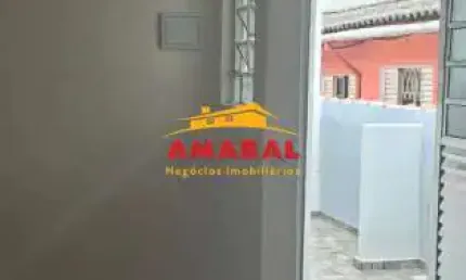 Casa com 2 quartos para alugar na Rua Presidente Getúlio Vargas, Jardim Santa Helena, Suzano, 120 m2 por R$ 2.750