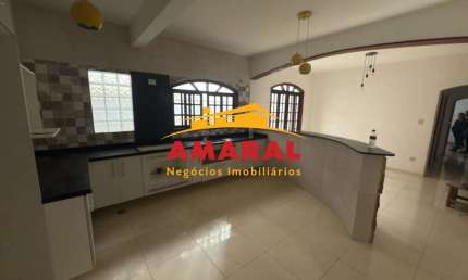 Casa com 2 quartos para alugar na Rua Nicanor Diogo dos Reis, Jardim Márcia, Suzano, 130 m2 por R$ 2.500
