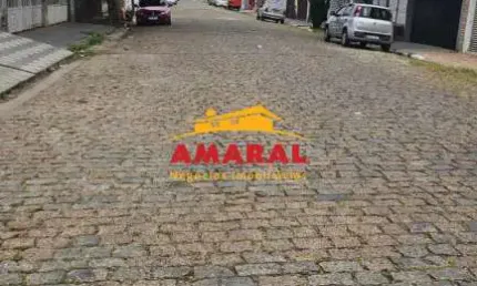 Casa com 2 quartos à venda na Rua Corifeu de Azevedo Marques, Parque Maria Helena, Suzano, 67 m2 por R$ 260.000