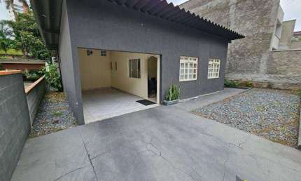 Casa com 3 dormitórios à venda, 142 m² por R$ 600.000,00 - Vila Nova - Blumenau/SC