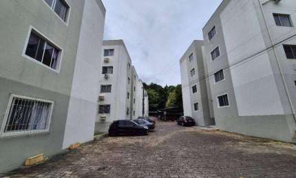 Apartamento com 3 dormitórios à venda, 65 m² por R$ 330.000,00 - Escola Agrícola - Blumenau/SC