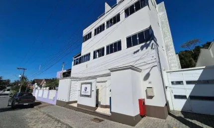Apartamento com 2 dormitórios para alugar, 61 m² por R$ 1.910,00/mês - Salto do Norte - Blumenau/SC