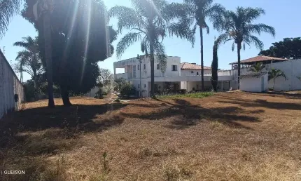 Casa de 4 quartos em um lote de 1.312m² bairro Trevo BH
