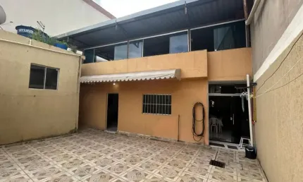 Casa com 3 quartos à venda na Rua Floriano Peixoto, 14, Nacional, Contagem