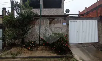 Condomínio com 3 quartos à venda em Santíssimo - RJ