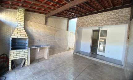 Casa com 2 quartos à venda ou para locação em Campo Grande - RJ