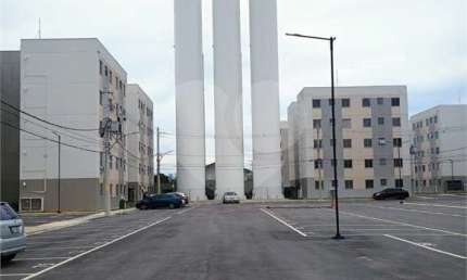 Apartamento com 2 quartos para locação em Cosmos - RJ