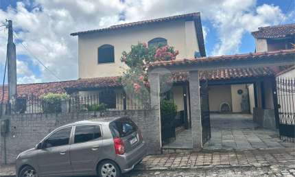Casa com 3 quartos à venda ou para locação em Campo Grande - RJ
