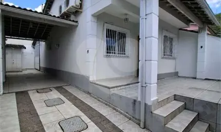 Condomínio com 2 quartos à venda ou para locação em Campo Grande - RJ