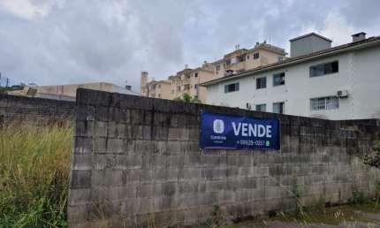 Terreno à venda na Rua Zigomar Georgina de Souza Silva, 10, Areias, São José por R$ 350.000