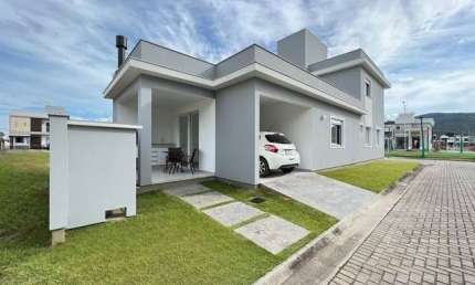 Casa em condomínio fechado com 3 quartos à venda na Avenida Wilson Castelo Branco, 37, Deltaville, Biguaçu por R$ 959.000