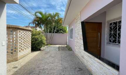 Casa com 3 quartos à venda na Rua Elis Regina, 1880, Areias, São José por R$ 1.277.000