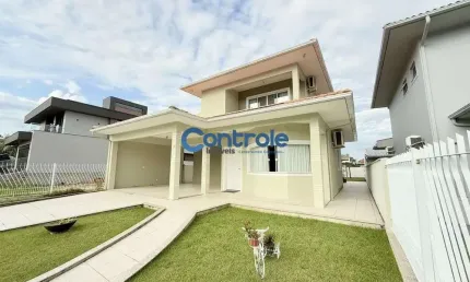 Casa com 3 quartos à venda na rua das azaléias, 136, pedra branca, palhoça por r$ 1.600.000