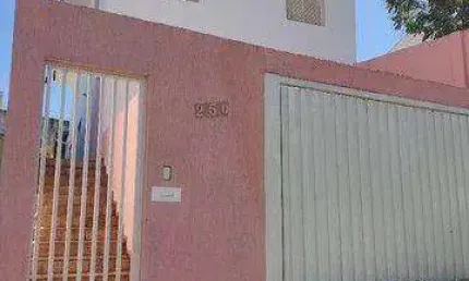 Casa com 3 dormitórios à venda, 250 m² por R$ 800.000,00 - Vila Marieta - Campinas/SP