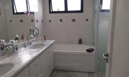 Apto a venda no tatuapé, 151m², semi mobiliado, 03 suítes, 03 vagas !!