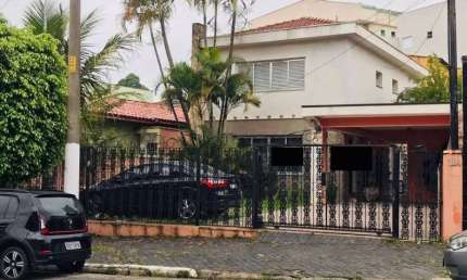 SOBRADO A VENDA NA VL ANTONINA, COM 12 METROS DE FRENTE, 07 VAGAS !!