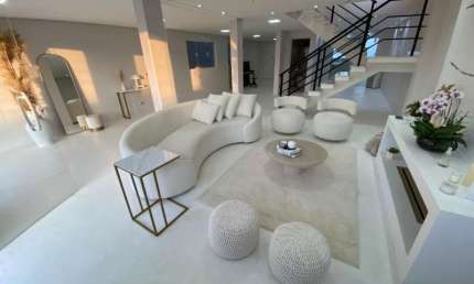 LINDA CASA EM CONDOMINIO FECHADO EM MOGI DAS CRUZES, 03 SUITES, 263 METROS DE AC ! ! !