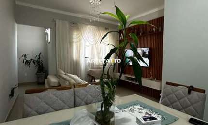 Apartamento com 2 dormitórios no bairro Santa Lúcia
