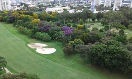 Apartamento com 185m²-3 suítes-3 vagas- 5 Banheiros - Sala Ampliada - Andar Alto