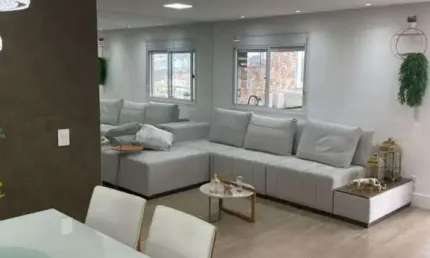 Apartamento recém reformado com imóveis planejados. Porteira FECHADA.